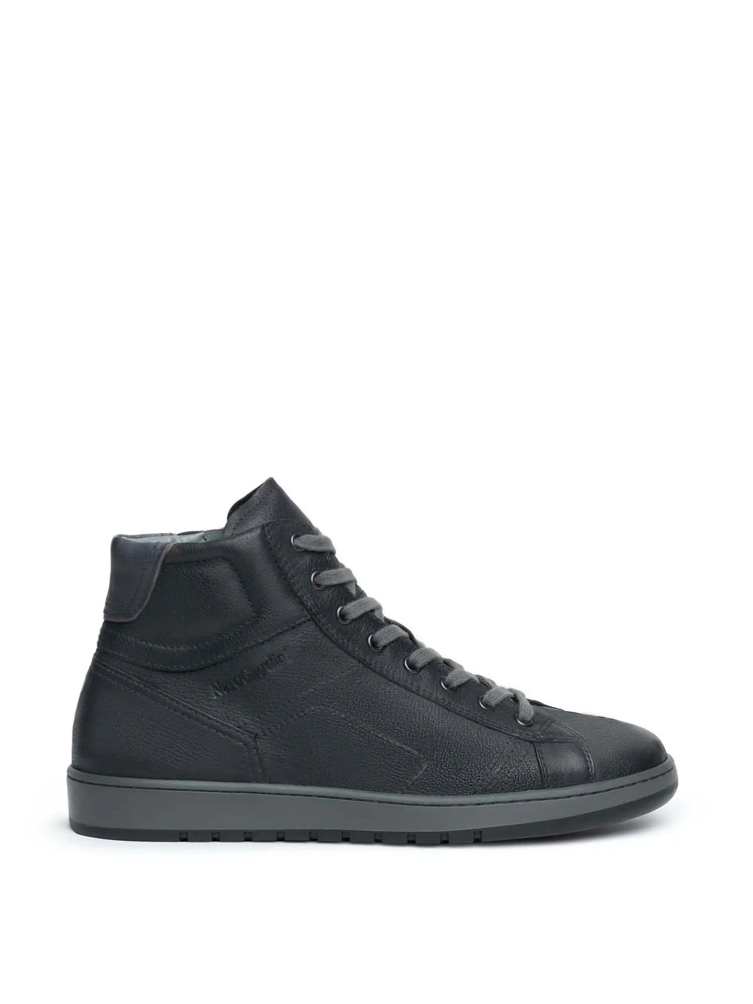 Nero giardini uomo 46 online