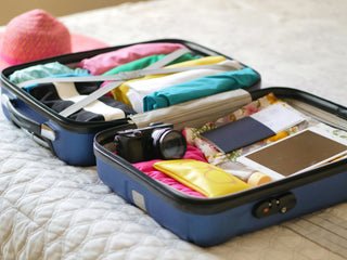 Valigia Estate 2026: capi, scarpe e accessori donna per la vacanza