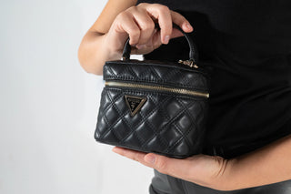 beauty guess nero similpelle